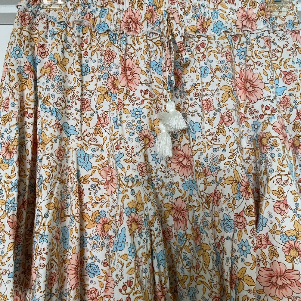 Lightweight Floral‎ Ruffle Mini Skirt - Picture 5 of 7
